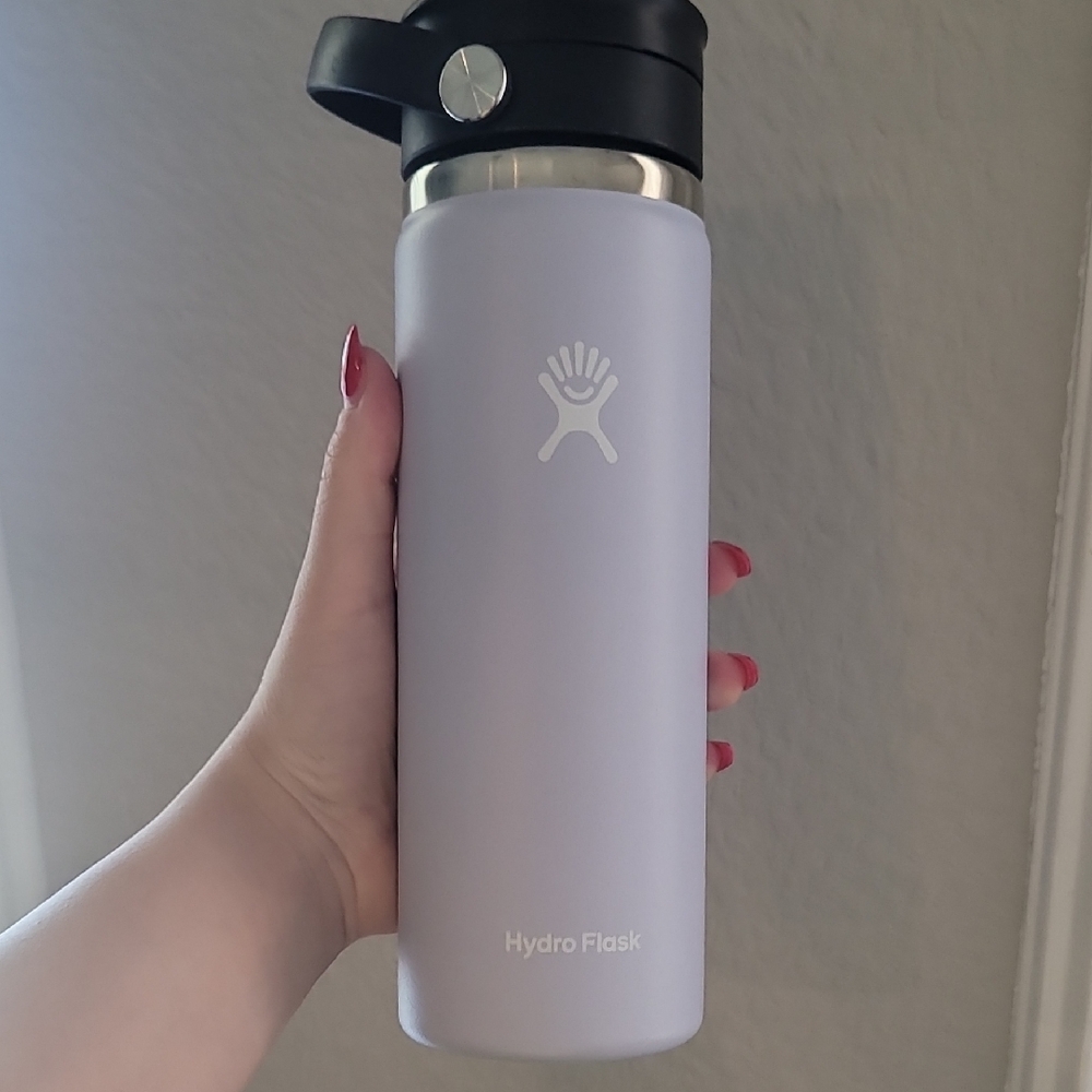 Hydro Flask Lavender Bottle with Black Flex Cap